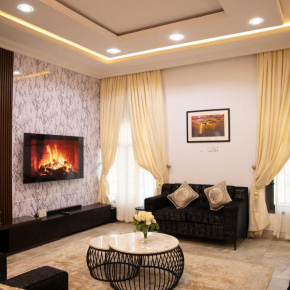 3 BEDROOM FULLY SERVICED APARTMENT At INDEPENDENCE LAYOUT